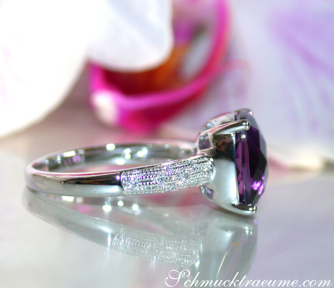 Charmanter Amethyst Ring mit Diamanten - Image 10