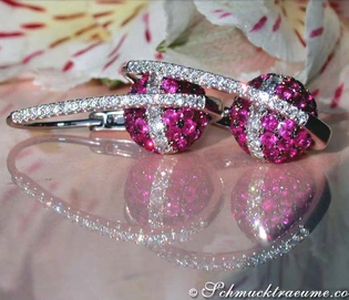 Rubin-Ohrgehänge mit Brillanten in Weißgold 750