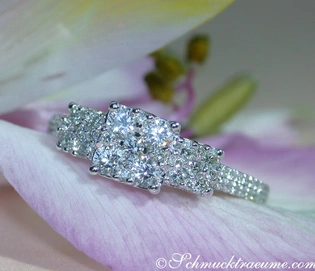 Carré-Diamant-Ring aus Weißgold 750, 0.680 Karat TW SI/VS