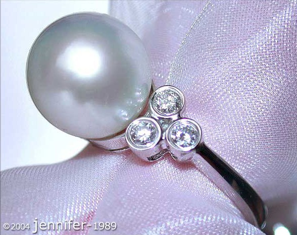 Weißgold 585 Ring mit 11-12 mm Südseeperle und Diamanten, Detailaufnahme