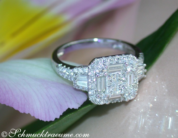 Detailansicht des Edlen Brillanten-Rings mit Princess- und Baguette-Diamanten in Weißgold 750