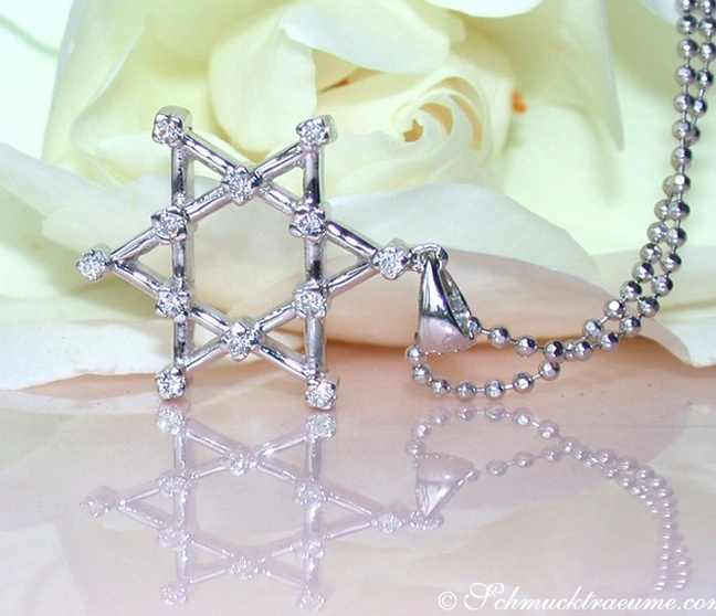 Attraktiver Davidstern Diamanten Anhänger - Image 1 Attraktiver Davidstern Diamanten Anhänger - Image 1