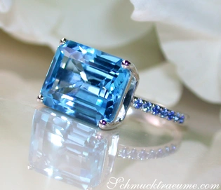 Blautopas-Ring mit Saphiren in Weißgold 585