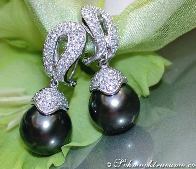 Auffallende Tahitiperlen Ohrstecker mit Diamanten - Image 1 Auffallende Tahitiperlen Ohrstecker mit Diamanten - Image 1