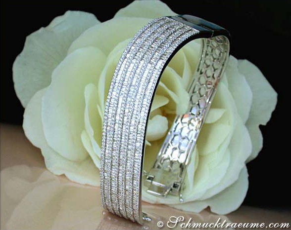 Prachtvoller Diamanten Armreif in Weißgold 750 - Image 5
