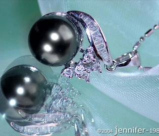 Tahitiperlen-Anhänger mit Diamanten in Weißgold 750