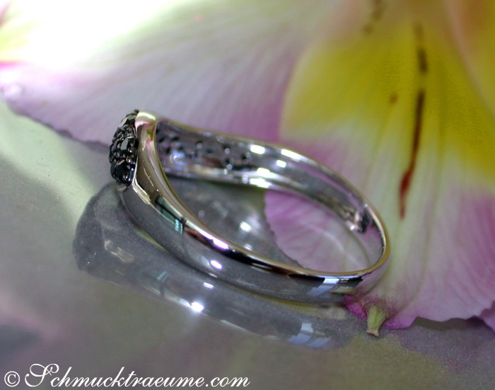 Geschwungener schwarze Diamanten Ring - Image 7