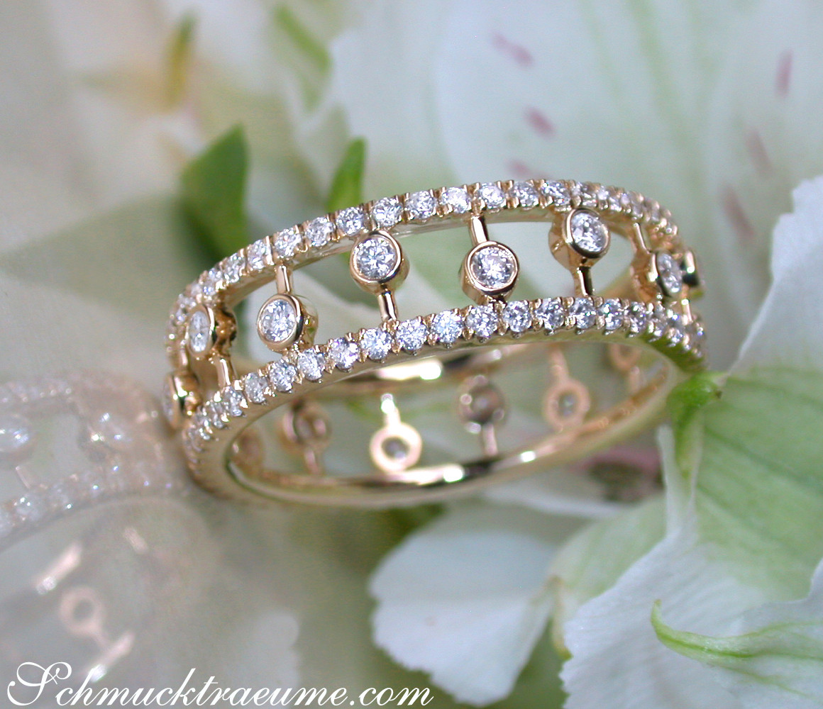 Detailaufnahme des Traumhaften Diamanten Memory Rings in Gelbgold 585 mit TW SI Diamanten.