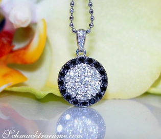 Schwarz-Weiß-Diamant-Anhänger in Weißgold mit funkelndem Brillanten