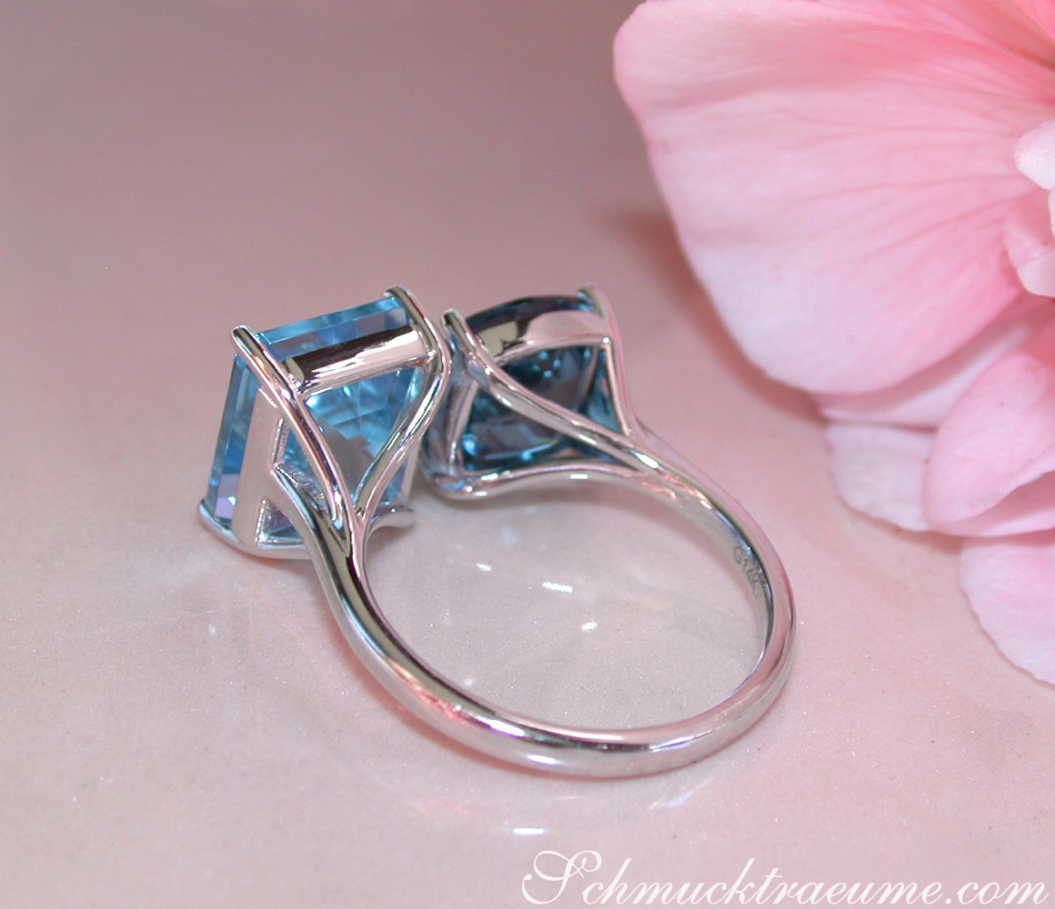 Schmuckring mit zwei Blautopas-Steinen in Weißgold 585