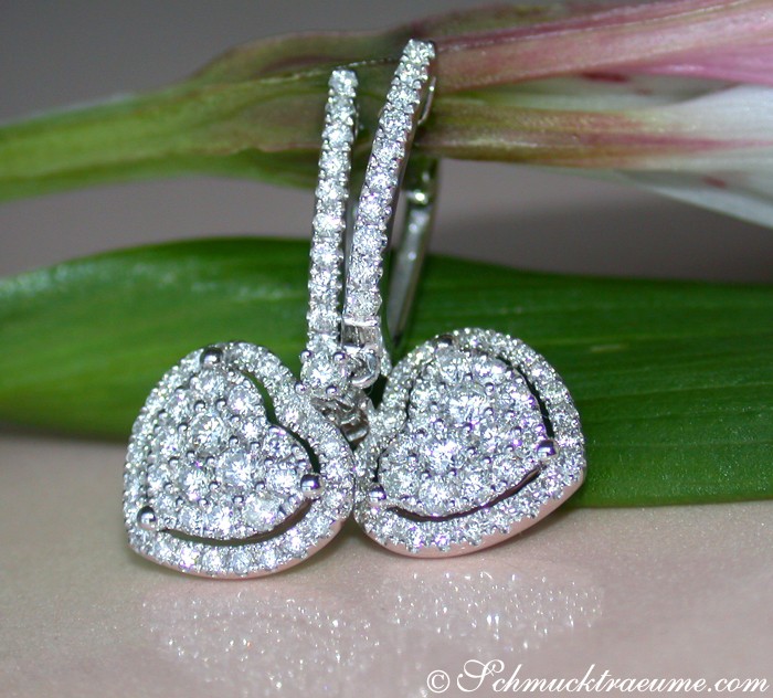 Elegante Diamant Ohrringe im Herz Design - Image 3