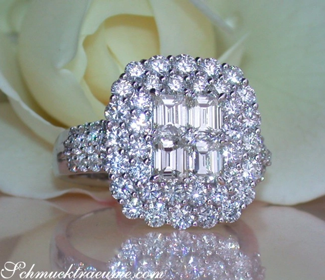 Luxuriöser Diamantring mit 2.850 Karat, TW+ IF/VVS, in Weißgold 750 Luxuriöser Diamantring mit 2.850 Karat, TW+ IF/VVS, in Weißgold 750