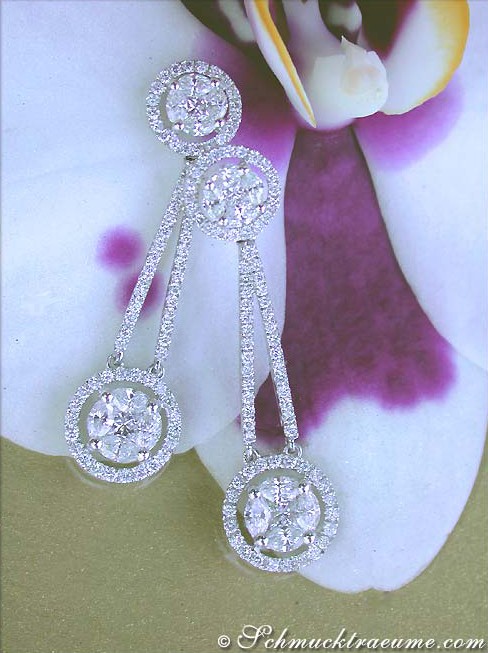 Prächtige Diamant Ohrringe im Illusion Design, Detailaufnahme, Weißgold 750, drei Schliffarten