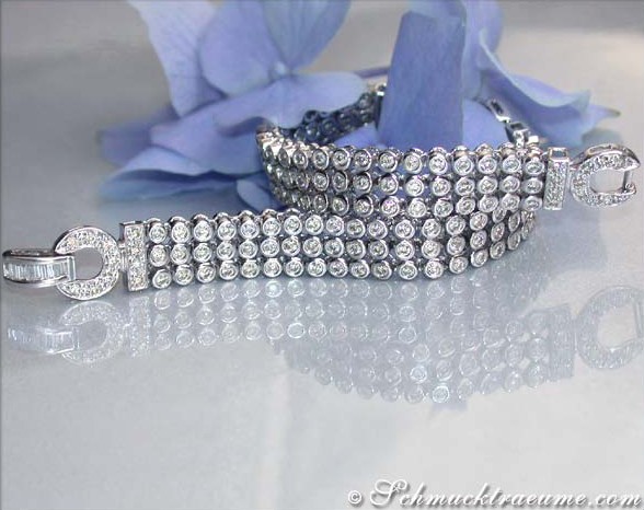 Blumen-Diamant-Armband in Weißgold 585 mit 2.840 Karat