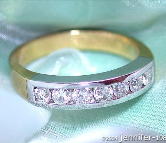 Feinster Diamanten Band Ring in Bicolor Fertigung - Image 1 Feinster Diamanten Band Ring in Bicolor Fertigung - Image 1