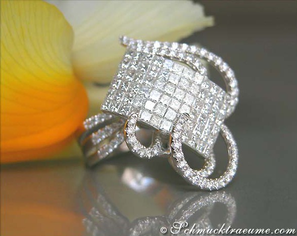 Prinzessinnenring aus Weißgold mit Diamanten, Detailaufnahme