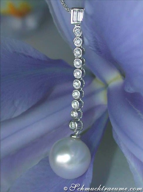 Extra langer Südseeperle Anhänger mit Diamanten & Brillanten - Image 4