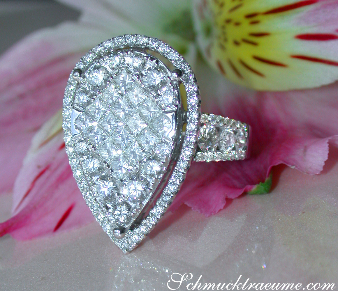 Diamant-Tropfen-Ring mit Princess- & Brillantschliff, 2.860 Karat, TW SI, Weißgold 750