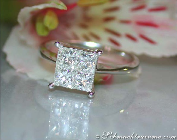 Prinzessdiamant-Ring in Weißgold, 0.91 ct., detailreich, elegant