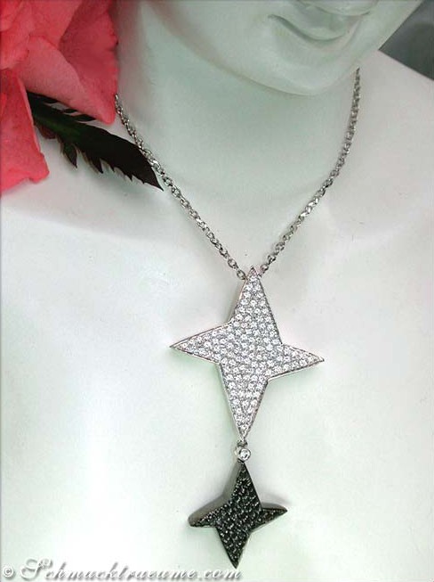 Schwarze Diamant-Stern-Anhänger auf Kette, Detailaufnahme, elegantes Design