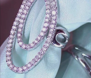 Ellipsen-Design Brillanterring aus Weißgold mit 1.150 Karat Diamanten