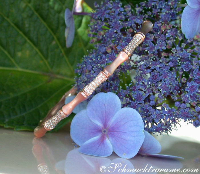 Attraktiver Diamantenarmreif im Bambusdesign aus satiniertem Roségold