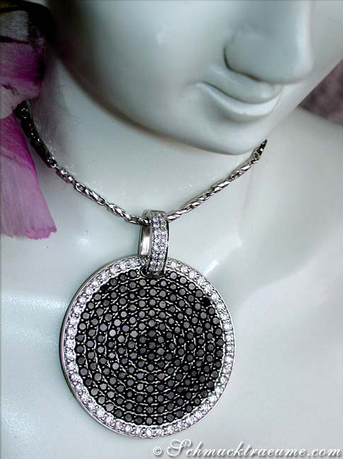 Puristischer Brillanten & schwarze Diamanten Anhänger - Image 3