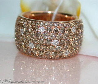 Opulenter Ring mit 2.998 Karat naturbraunen Brillanten in Roségold 750