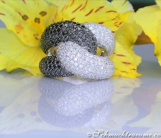 Voluminöser Diamant-Ring mit schwarzen und weißen Steinen, 4.870 Karat, Weißgold 750