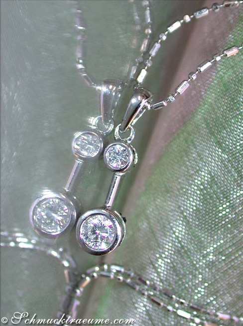 Zarte Halskette mit Brillanten in Weißgold 750, Detailaufnahme