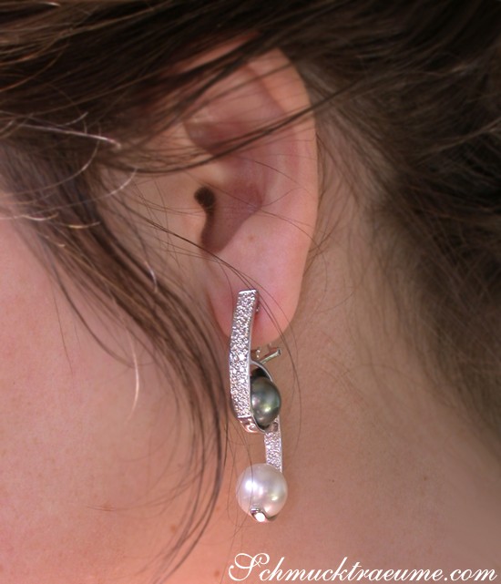Weißgold-Ohrhänger mit Tahitiperlen und Perlen, Detailaufnahme