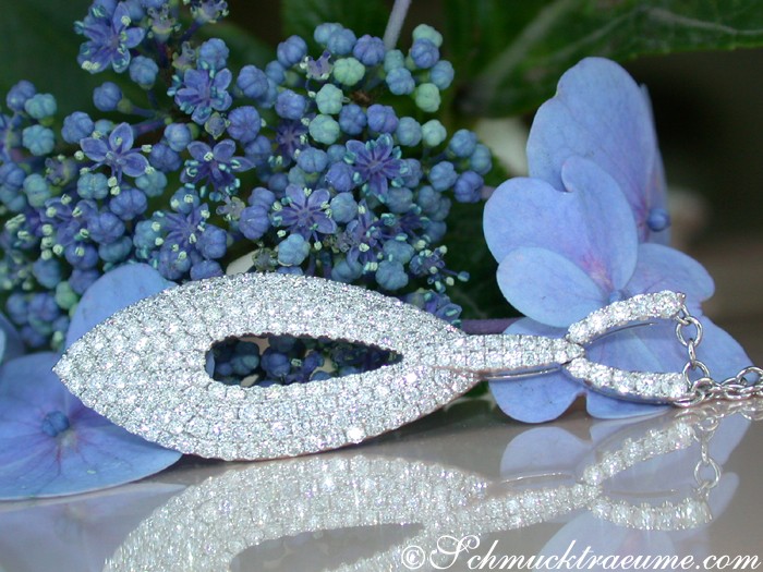 Weißgold 585-Collier mit 1.870 ct TW VS Brillanten