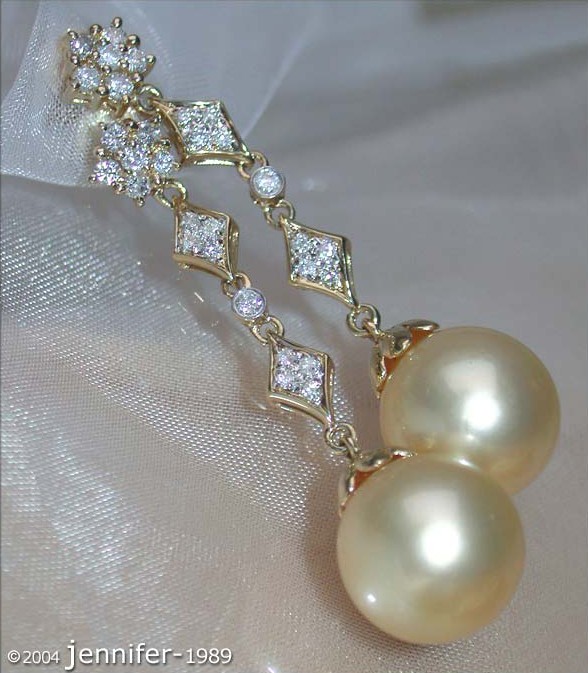 Goldene Südseeperlen Ohrgehänge mit Diamanten, Art Déco-Design, 10-11 mm, Gelbgold 585
