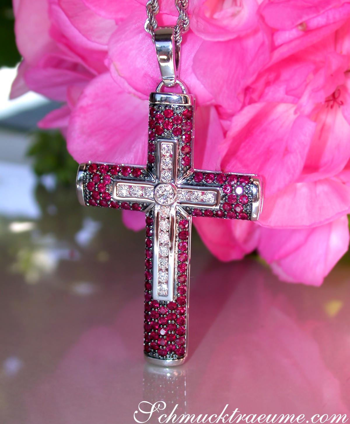 Grandioser Kreuz in Kreuz Anhänger mit Rubinen - Image 7