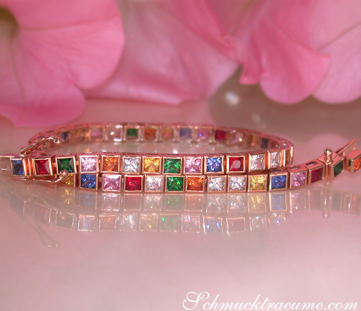 Prinzessenschliff Armband mit Multicolor Saphiren, Rubinen und Tsavorites auf Roségold 585