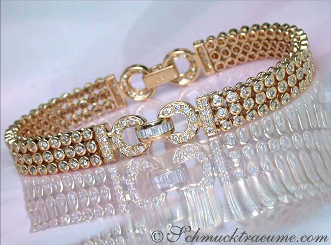 Gelbgold-Armband mit 2.840 Karat Diamanten, elegantes Design