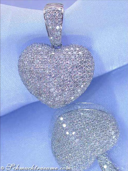 Diamant Herz Anhänger in Weißgold 750, detailreich, funkelnd, elegant