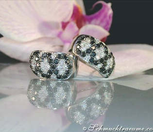 Schwarze Diamanten Ohrstecker im Rauten-Design aus Weißgold