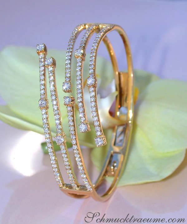Gelbgold 750 Armband mit 2.690 Brillanten, edles Schmuckstück