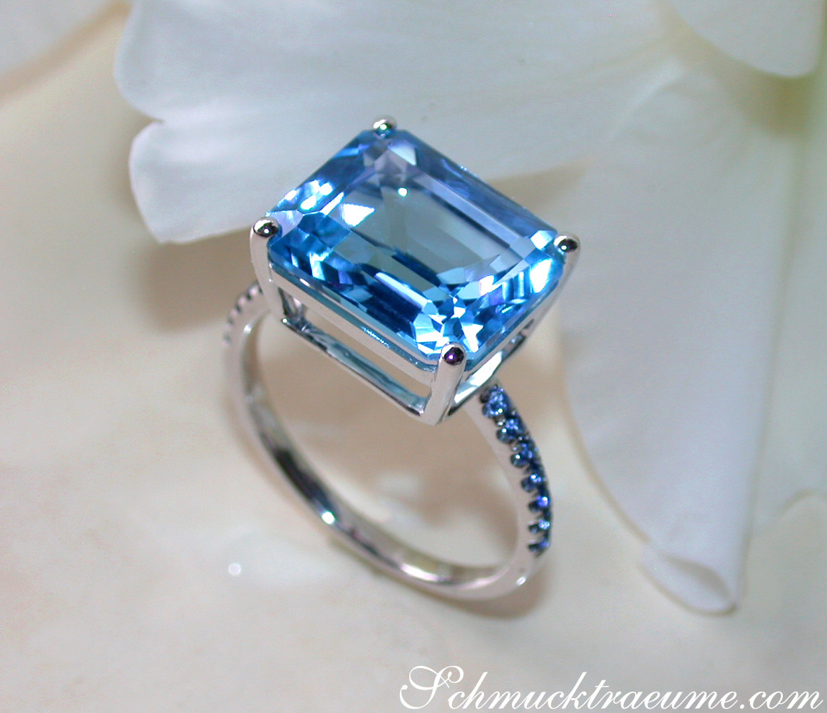 Auffallender Blautopas Ring mit Saphiren - Image 10