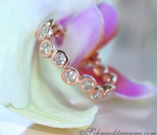 Edler Diamanten Memory Ring in Roségold, 0.430 Karat, W SI, auf Orchideenblüte