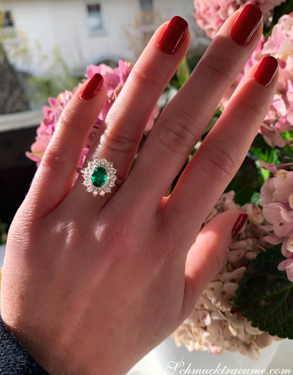 Prachtvoller Smaragd Ring "Entourage" - Image 8