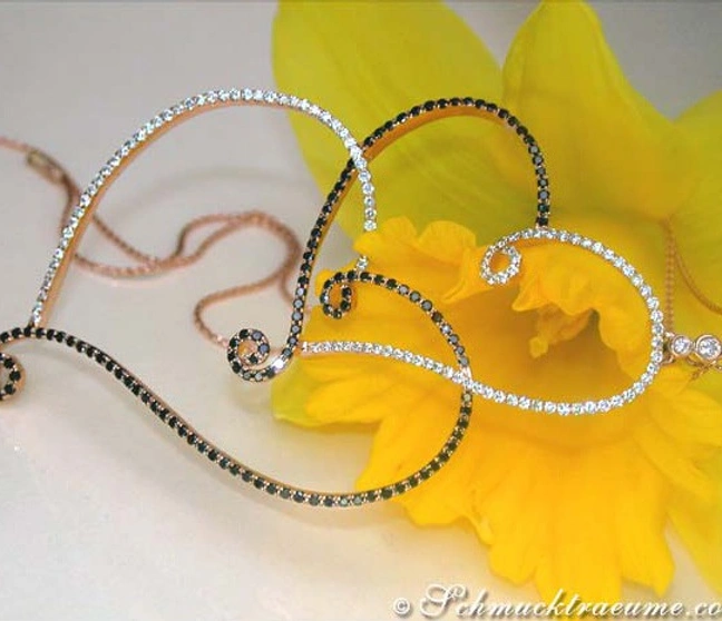 Unübersehbarer Herz Anhänger mit schwarzen Diamanten - Image 1 Unübersehbarer Herz Anhänger mit schwarzen Diamanten - Image 1