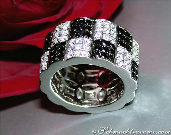Puristischer Memory Ring mit schwarzen Diamanten & weißen Brillanten - Image 4