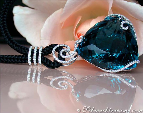 Exquisites Blautopas Collier mit Brillanten - Image 3