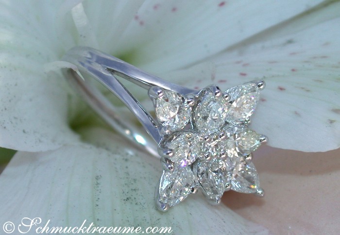 Bildschöner Diamanten Ring im Stern Design - Image 2