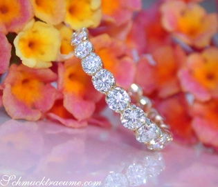 Erlesener Brillanten Memory Ring mit 1.430 Karat TW SI Diamanten in Gelbgold 750
