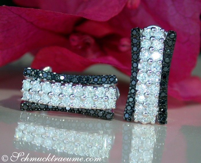 Interessante Ohrstecker mit schwarzen Diamanten - Image 2