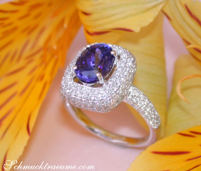 Bildschöner AAA Tansanit Ring mit Brillanten - Image 3