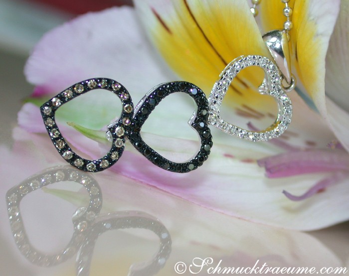 Herz-Anhänger aus Weißgold mit Diamanten in Weiß-, Schwarz- und Braunfarben